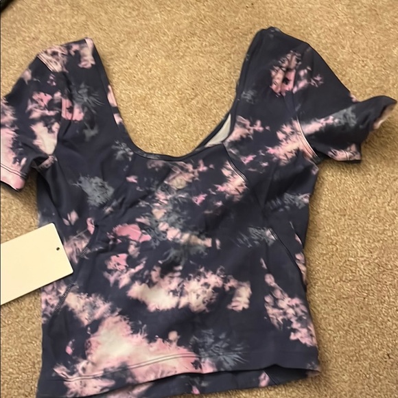 Align Tee - Picture 3 of 4